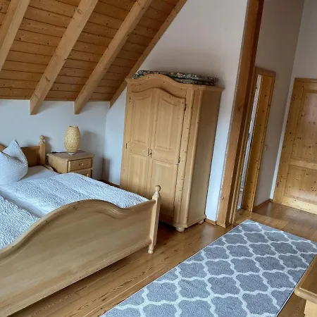 Apartment Gaestehaus Winzerhof Bader