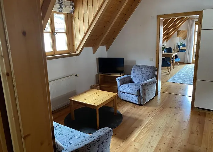 Gaestehaus Winzerhof Bader *