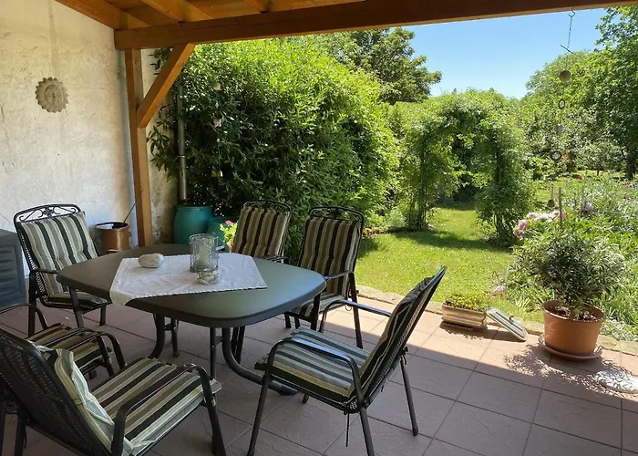 Apartamento Gaestehaus Winzerhof Bader Heuchelheim-Klingen